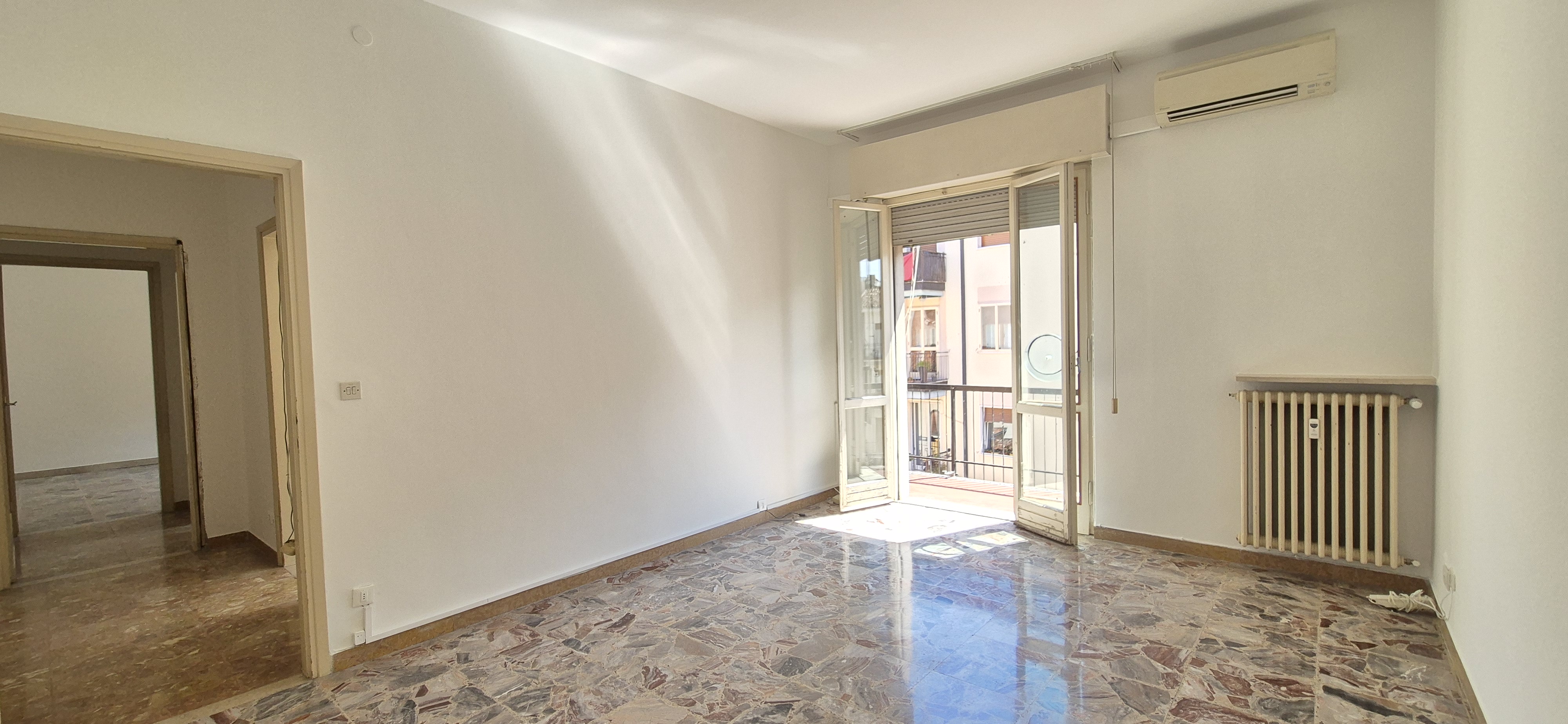 TRILOCALE ULTIMO PIANO